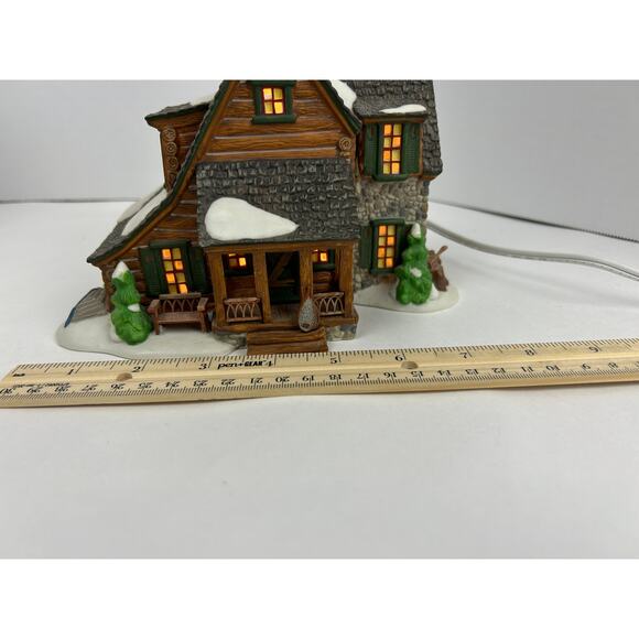 Department 56 New England Village Mountain View Cabin Lighted Building - Picture 6 of 9